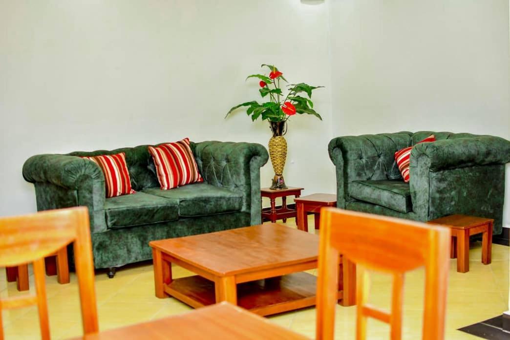 Kigali Airport Suites Exteriör bild