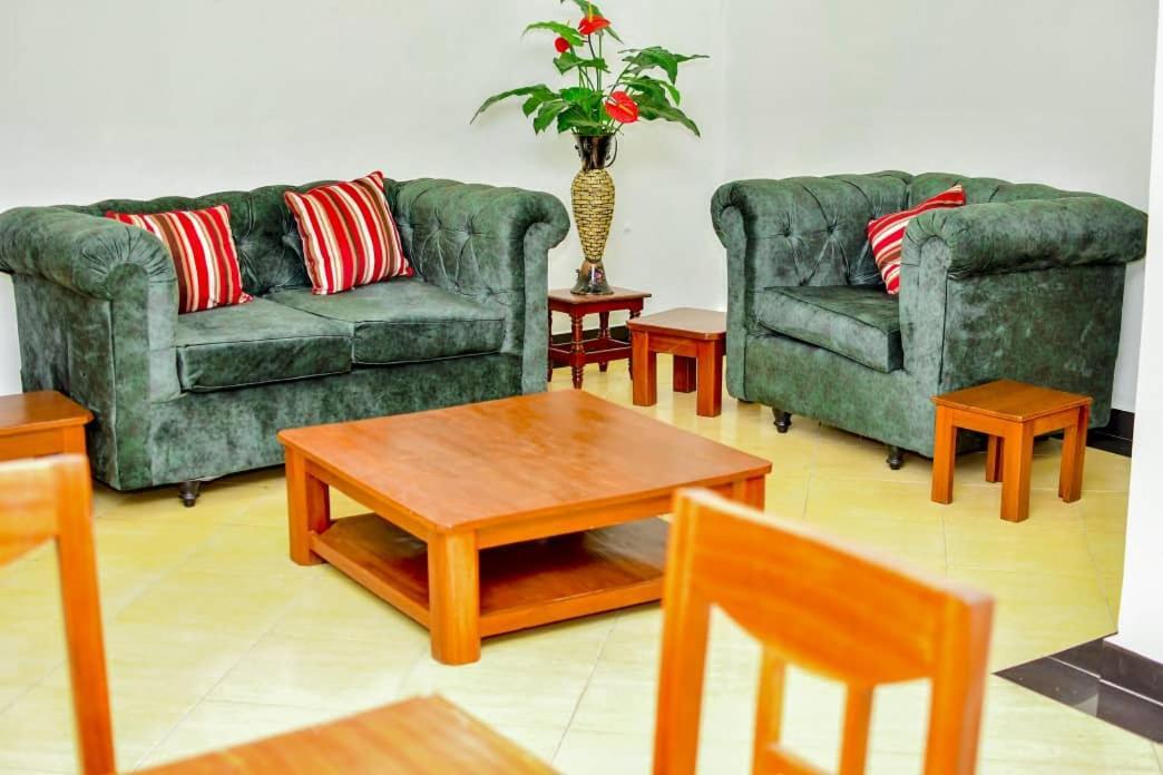 Kigali Airport Suites Exteriör bild